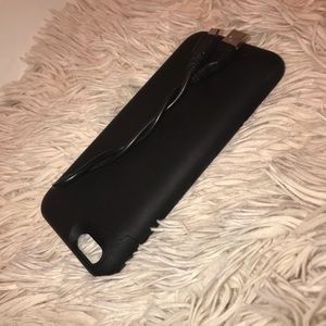 IPHONE 6s+ CHARGER MOPHIE CASE.